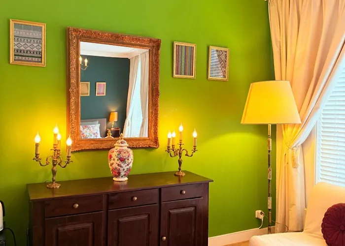 Comfortable Stylish In Centre Of - Couette-café La Haye