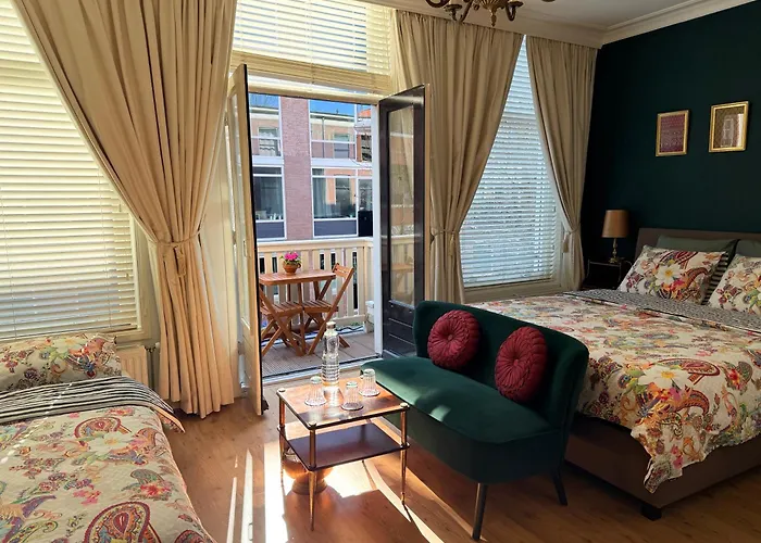 Comfortable Stylish In Centre Of - Bed and Breakfast Χάγη